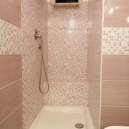 Avignone 96 - Moderno Bilocale Zona Centro *